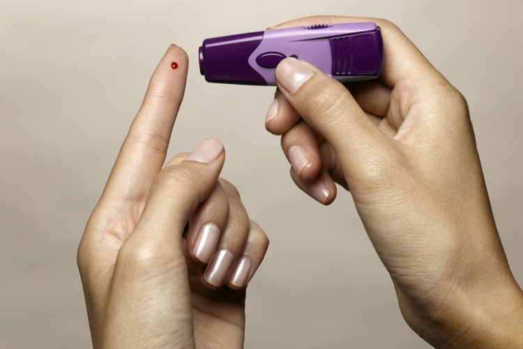 Kvůli cukrovce loni podstoupilo operaci očí přes 17 tisíc Čechů, příčinou je nezdravý životní styl