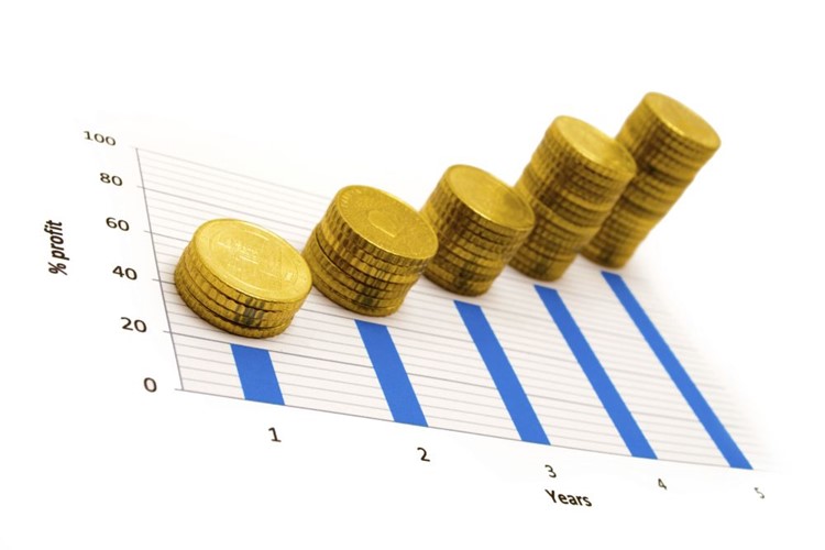 Češi jsou spíš skrblíci než investoři. Odvážnější jsou muži