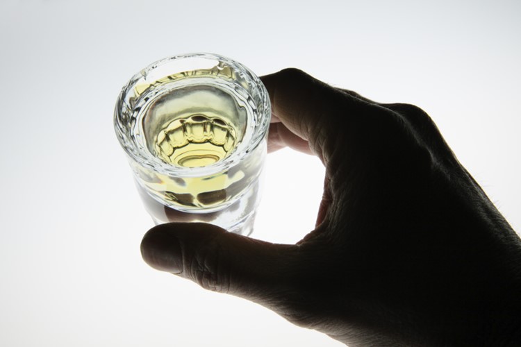 Podezřelé chování prozradilo alkohol za volantem