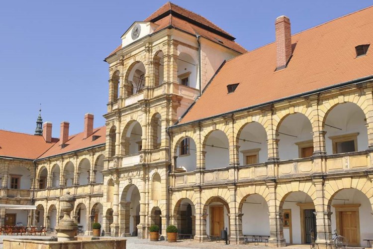 Moravská Třebová odkoupila sbírku uměleckých předmětů 
