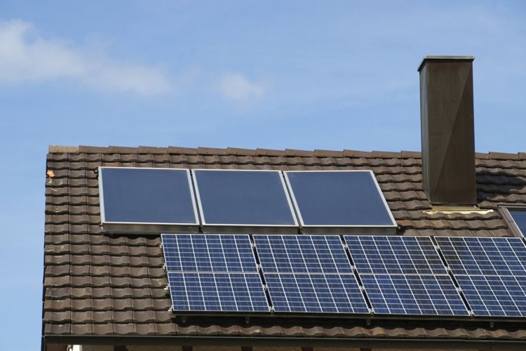 Nová podpora pro solární elektrárny na rodinných domech – klíčový impuls pro šetrnou energetiku