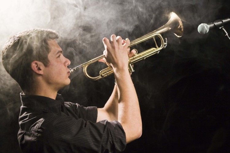 V Hradci Králové vystoupí legenda freejazzu. Hrát se bude v kostele i v garážích