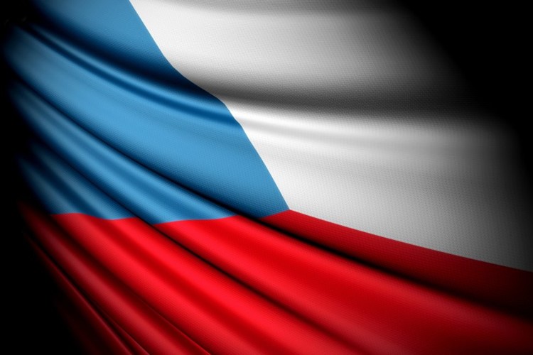 Blíží se podzimní státní svátky, je načase vyvěsit vlajku