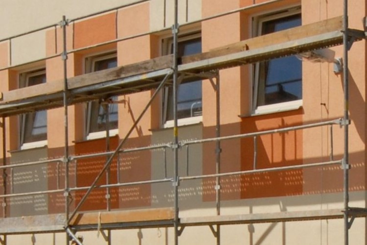 Stavaře dál straší nedostatek zaměstnanců, očekávají zpomalení trhu