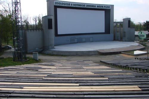 Na Filmové noci se vrátí bazénky