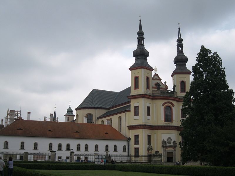 Kostel Nalezení sv. Kříže v Litomyšli.