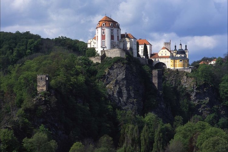 Na státní svátek 28. října mají děti a mládež vstup na státní hrady a zámky zdarma