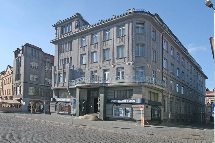 Galerie moderního umění v Hradci Králové se návštěvníkům otevře 24. listopadu