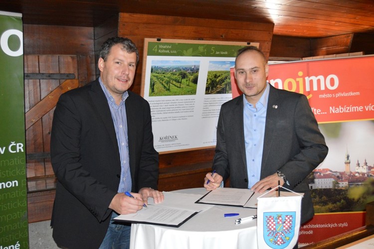 Město podpoří Vinobus VOC Znojmo