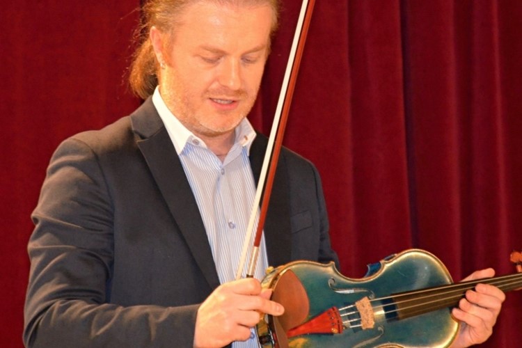 Měsíc seniorů v Liberci zahájil koncert Pavla Šporcla
