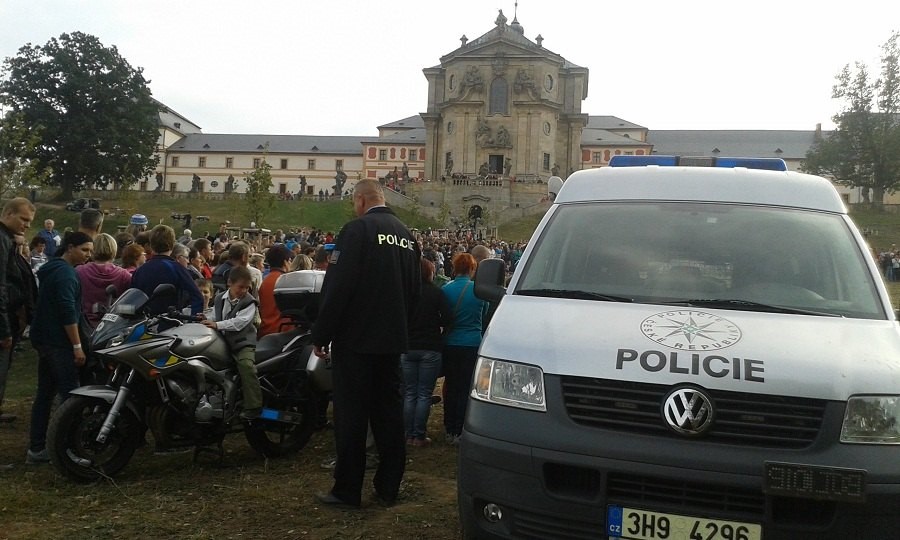 Svatohubertské slavnosti na Kuksu zlákaly i policisty.