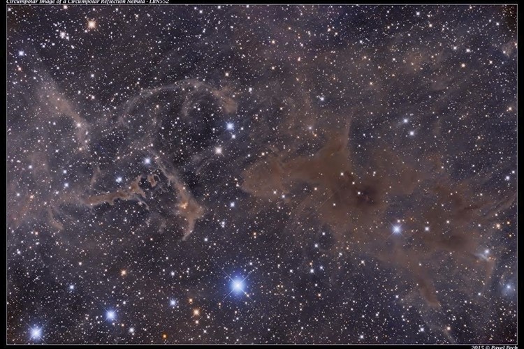 Titul Česká astrofotografie měsíce za září 2015 obdržel snímek „Reflexní mlhovina LBN 552“