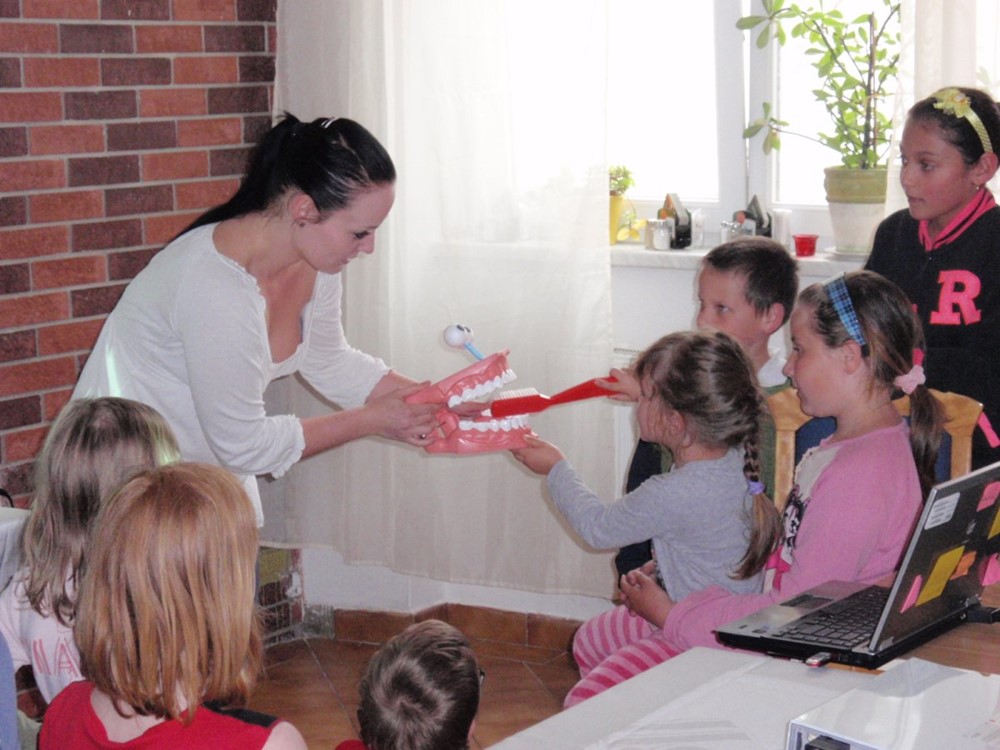 Obyvatelky azylových domů ze středních Čech a Prahy v  absolvují kurzy péče o zdraví své i svých dětí.