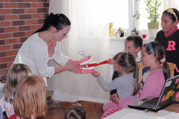 Obyvatelky azylových domů ze středních Čech a Prahy v  absolvují kurzy péče o zdraví své i svých dětí