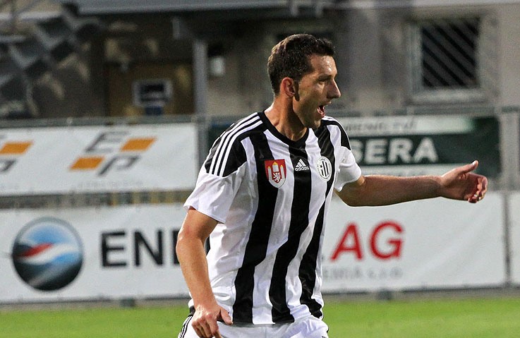 Dynamo přišlo o výhru s Pardubicemi minutu před koncem