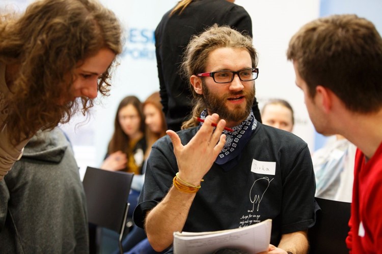 Série workshopů pomůže mladým Středočechům rozjet společensky prospěšné podnikání