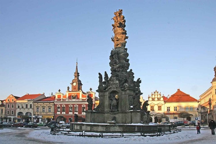 Duchůplné Muzeum loutkářských kultur v Chrudimi aneb Dia de los Muertos