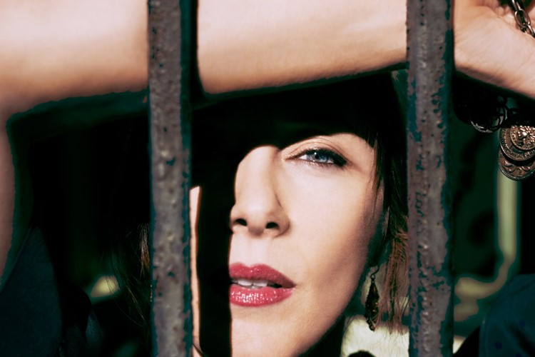 Do Plzně v červenci zamíří hvězdná Suzanne Vega