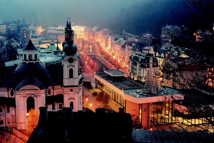 Karlovy Vary stojí o českou klientelu