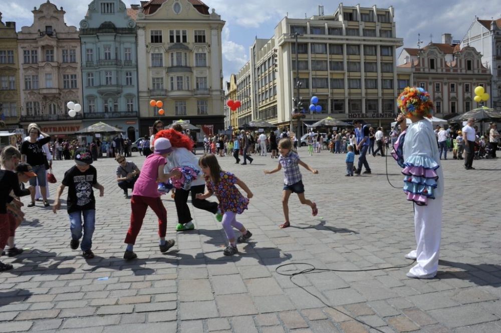 Pohádkové náměstí v Plzni.