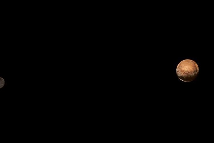 Sonda New Horizons proletí 14. července 2015 kolem trpasličí planety Pluto