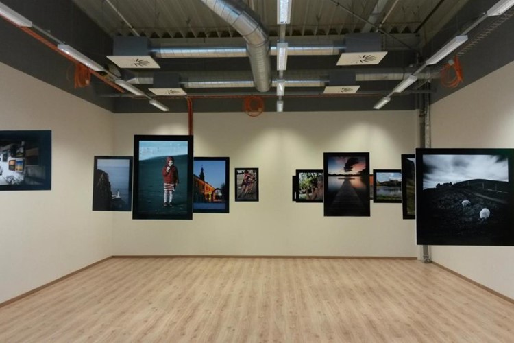 Ochutnávka výstavy v fotografií T. Tyburce a J. Seiferta v OC Central