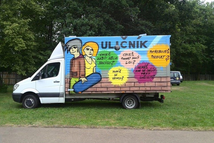 Kluby Fontána a Uličník zvou na prázdniny