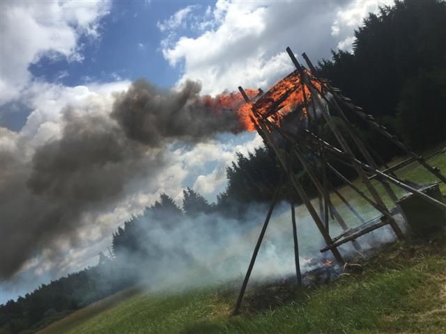 V pondělí se rozhořelo nejvíc požárů za posledních 5 let