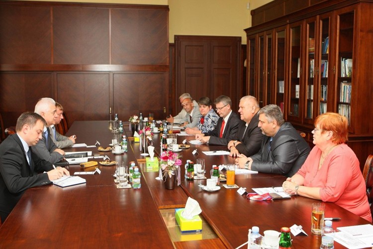 Středočeský kraj dostal nabídku navázat partnerství s Hrodenskou oblastí v Běloruské republice