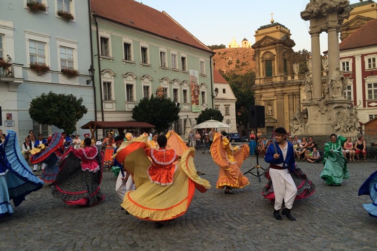 Exotiku na folklorní festival Sousedé přivezli z Mexika