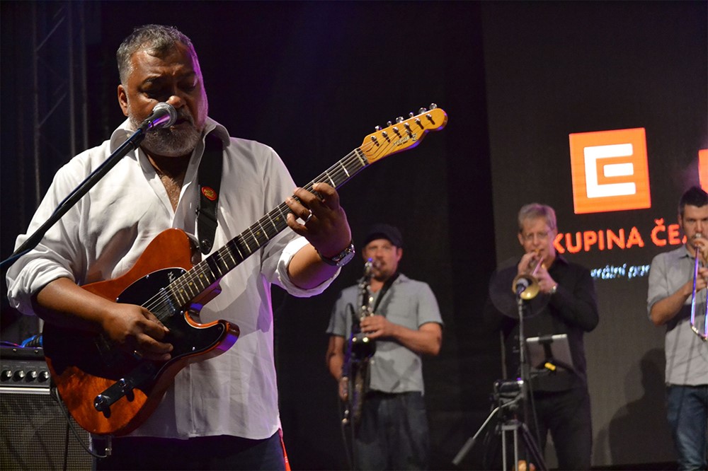 Frontman Incognita Jean-Paul ´Bluey Maunick´.