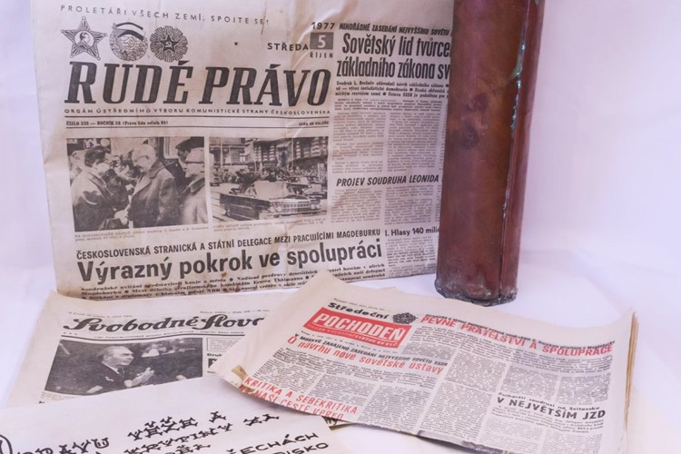 V Lázních Bohdanči uloží do věžičky základní školy vzkaz pro budoucí pokolení