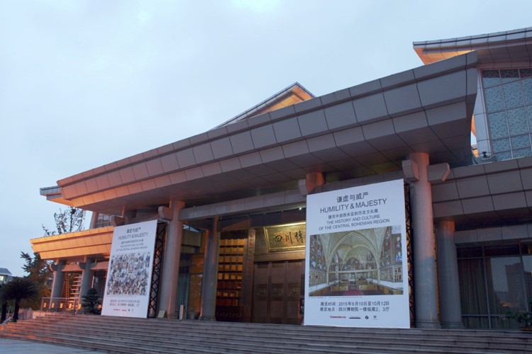 Výstava „Skromnost i majestát / Dějiny a kultura Středočeského kraje“ byla zahájena