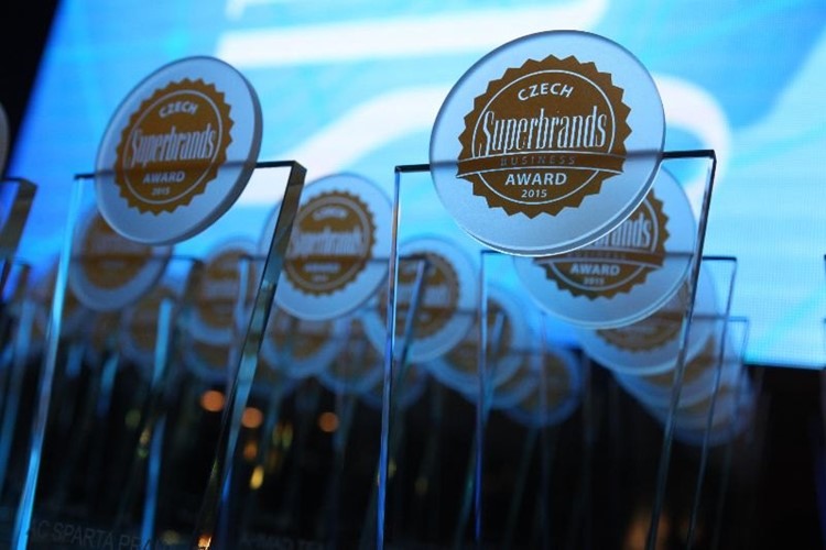 Mezinárodní program Superbrands vyhlásil nejlepší značky České republiky pro rok 2015
