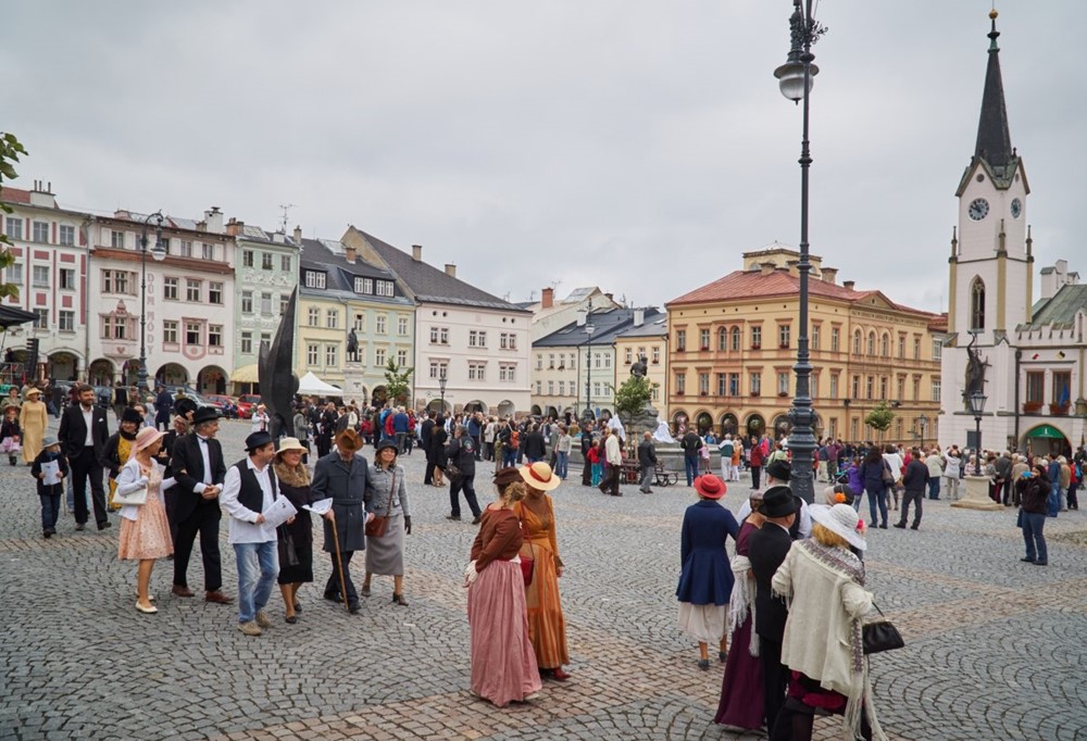 Dobové korzo obnovené podle povídky Josefa Mühlbergera při příležitosti slavnostního zahájení Dnů evropského dědictví v Trutnově.