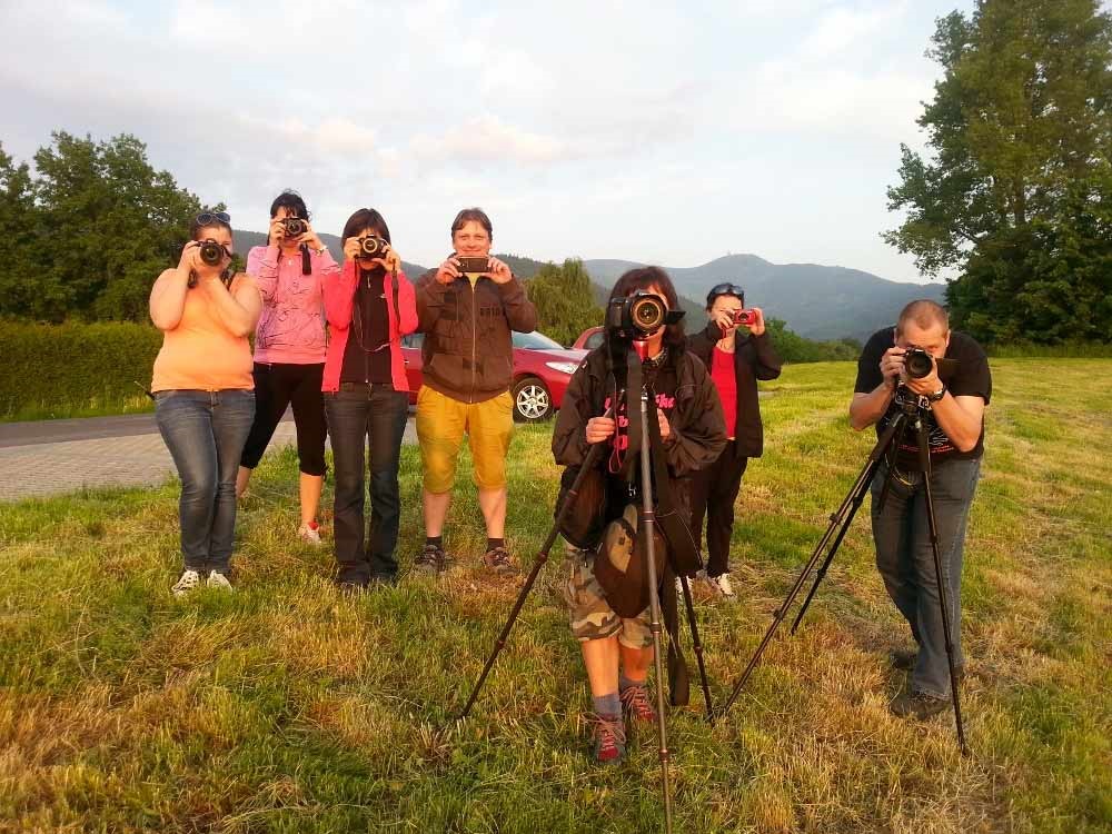 Amatérští fotografové se vydají na fototoulku.