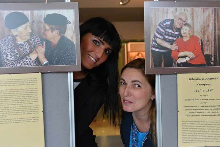 Andělé – senioři doputovali do sídla Libereckého kraje