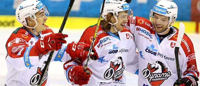 Dynamo třemi brankami v závěru otočilo duel s Plzní