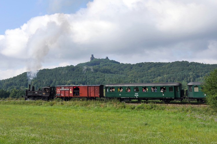 Pára patří minulosti. Jablonecká energetická zve na jízdu parní lokomotivou