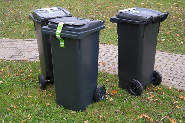 Za odpady i v příštím roce ve Znojmě 400 korun