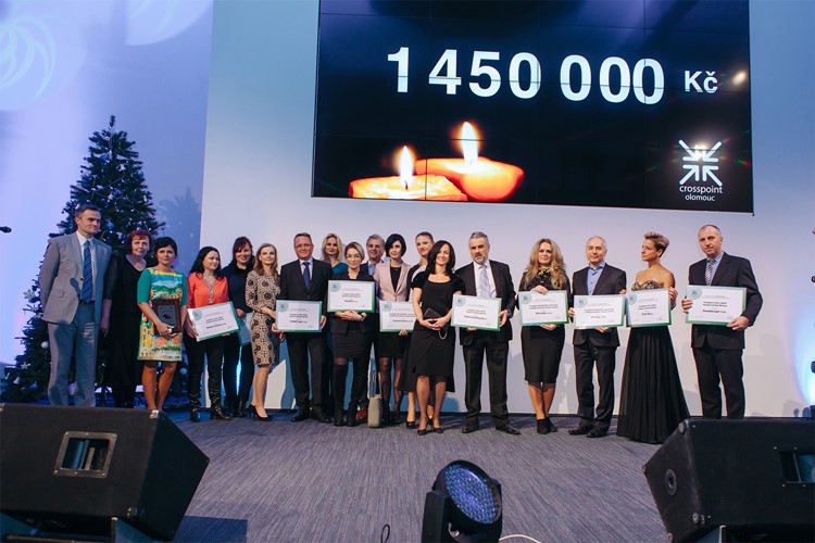 Crosspoint Olomouc získal téměř 1,5 milionu korun. Peníze pomohou nemocným dětem i seniorům  