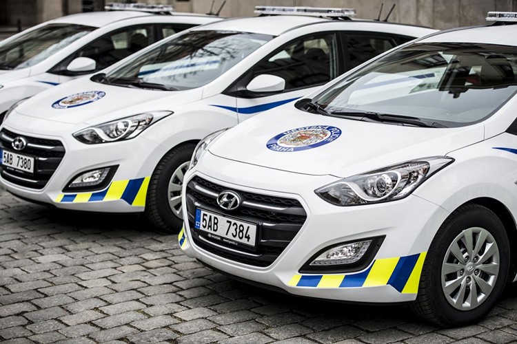 Městská policie Praha bude jezdit ve vozech Hyundai i30 