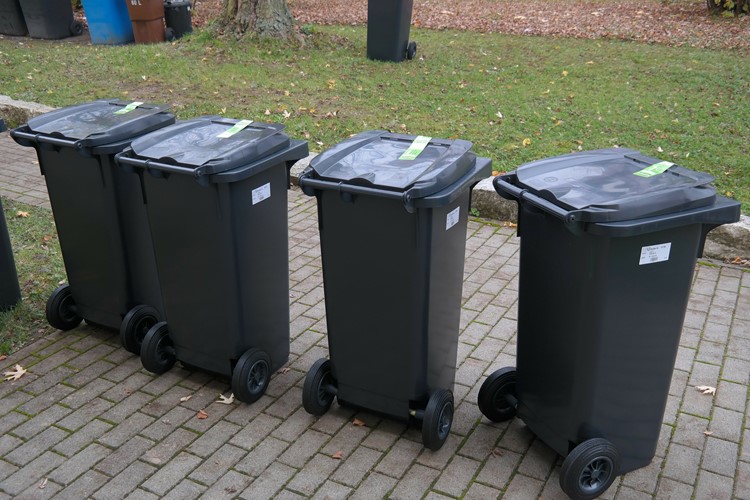 Dejte si pozor na falešné popeláře, varují Pražské služby