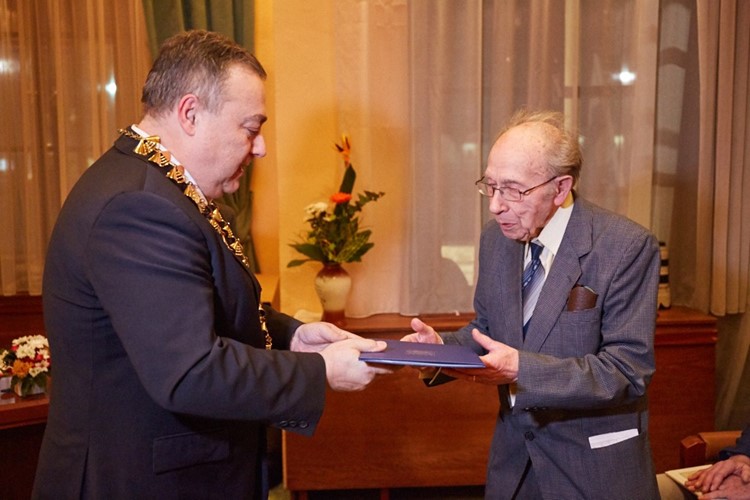 Dlouholetá práce trutnovského kronikáře byla oceněna