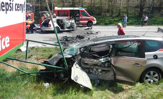 Českobudějovičtí hasiči zasahovali u vážné nehody u Boršova nad Vltavou 