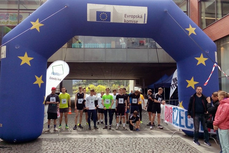 Pro účast ve finále Juniorského maratonu si doběhli gymnazisté z Teplic