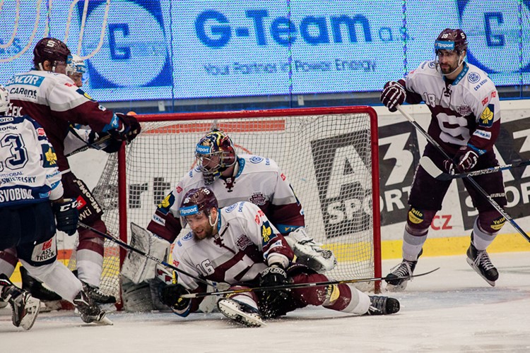 Sparta postoupila po devíti letech do finále, pro Plzeň sezona skončila