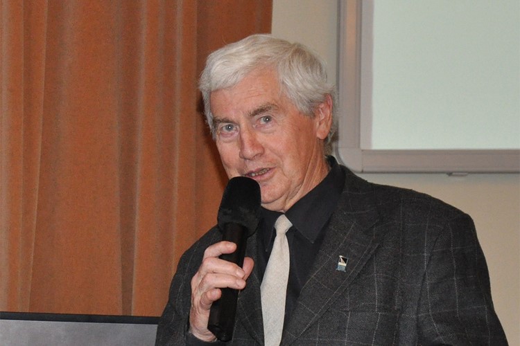 Jiří Grygar bude přednášet v Plzni: Žeň objevů 2015