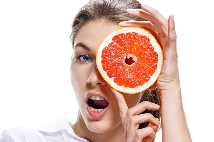 Posilte organismus vitamínem C. Ale jak?