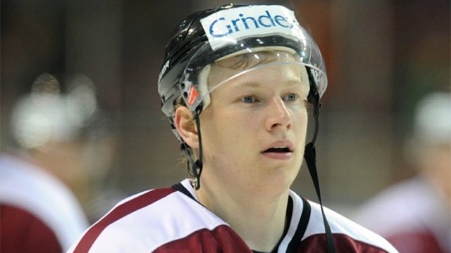 Z KHL do Mountfieldu HK – útok Hradce posiluje reprezentant Andris Džeriņš